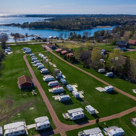 Karingsund Resort Camping Eckero Buitenkant foto