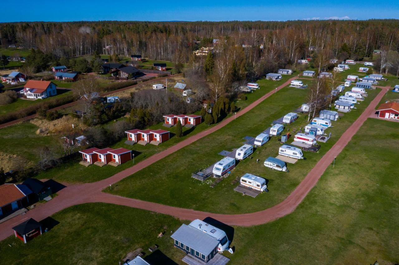 Karingsund Resort Camping Eckero Buitenkant foto