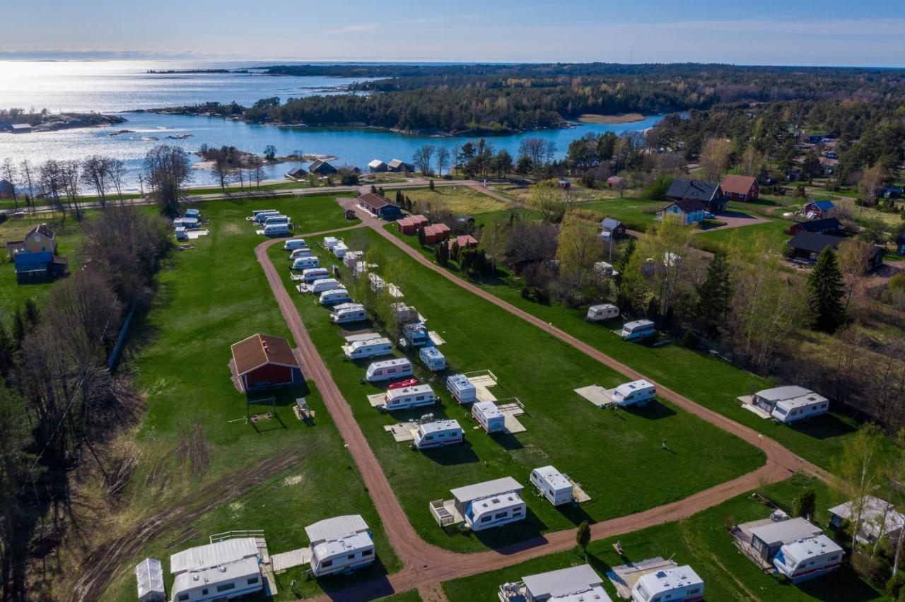 Karingsund Resort Camping Eckero Buitenkant foto