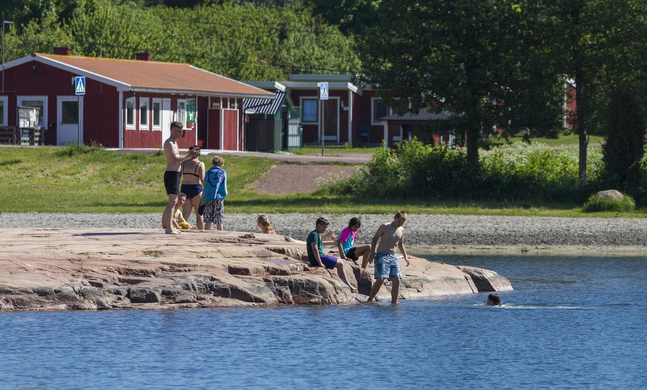 Karingsund Resort Camping Eckero Buitenkant foto